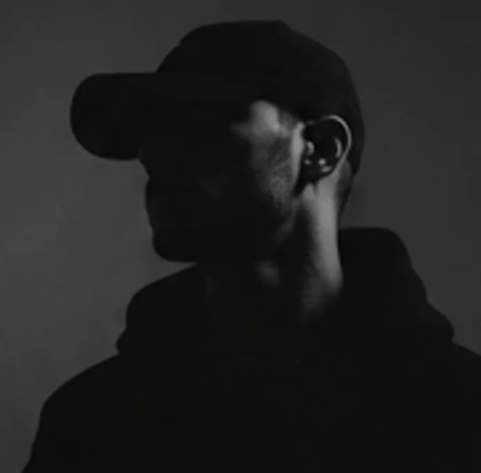Portrait of AJ, the builder behind Compitum